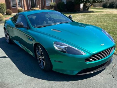 Used 2015 Aston Martin DB9 Coupe RWD image 11