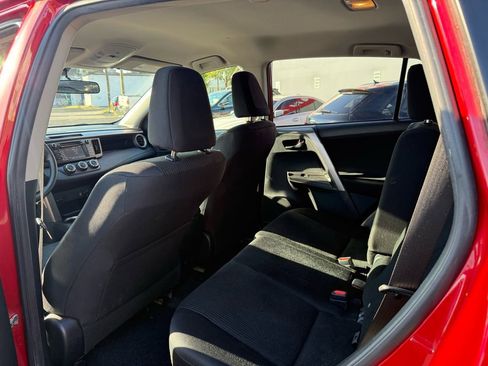Used 2016 Toyota RAV4 LE AWD/4WD image 13