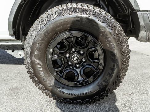 Used 2021 Ford Bronco First Edition AWD/4WD image 38