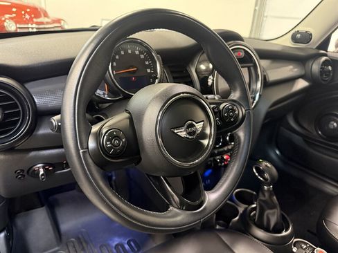 Used 2017 MINI Cooper 2-Door Hardtop FWD image 20