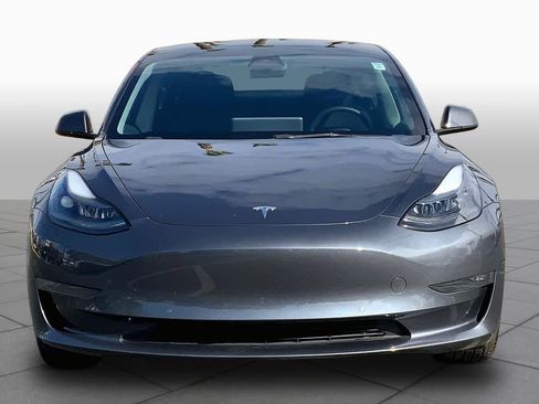Used 2022 Tesla Model 3 Long Range AWD/4WD image 3