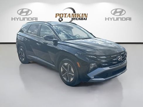 Used 2025 Hyundai Tucson SEL FWD image 3