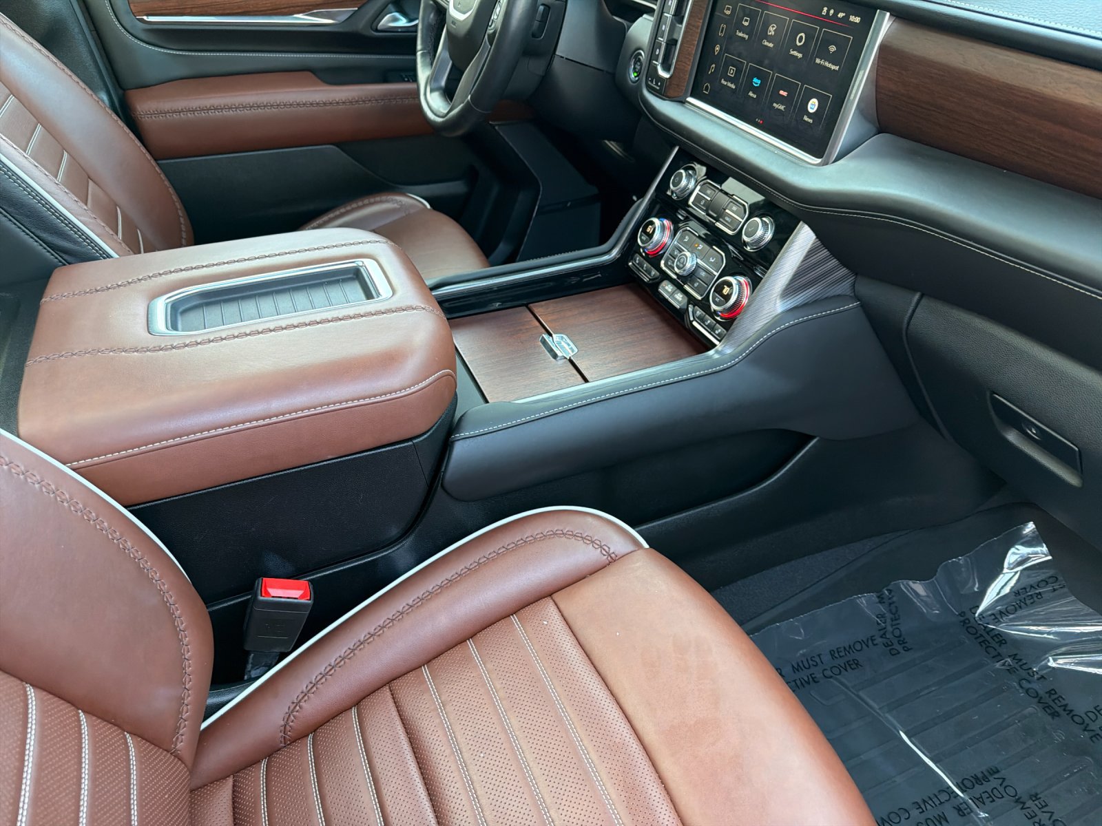 Used 2023 GMC Yukon XL Denali Ultimate AWD/4WD image 18