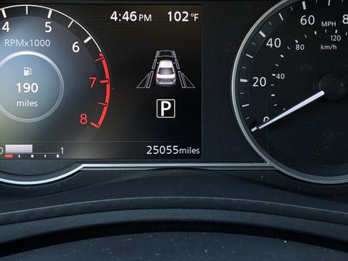 Used 2025 Nissan Versa SV FWD image 34