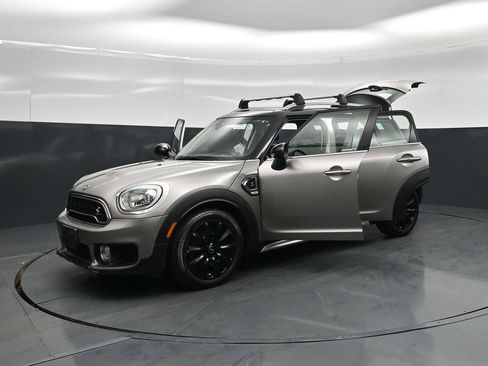 Used 2019 MINI Cooper Countryman S w/ Premium Package FWD image 27