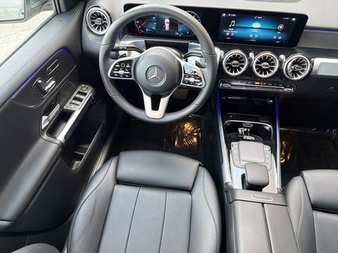 Certified 2022 Mercedes-Benz GLB 250 image 29