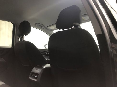 Used 2019 Chevrolet Equinox LS w/ LS Convenience Package image 11