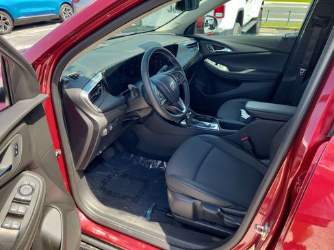 Used 2024 Buick Encore GX Preferred FWD image 12