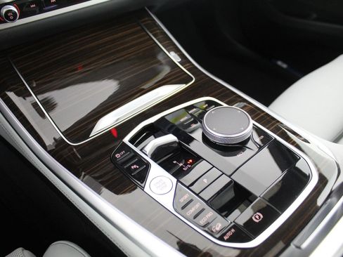 New 2026 BMW X5 xDrive40i w/ M Sport Package image 17