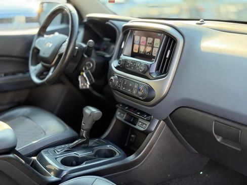 Used 2016 Chevrolet Colorado Z71 AWD/4WD image 12