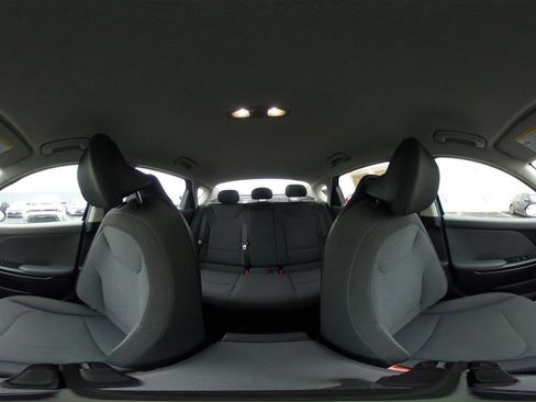 Used 2025 Kia K4 LXS image 42