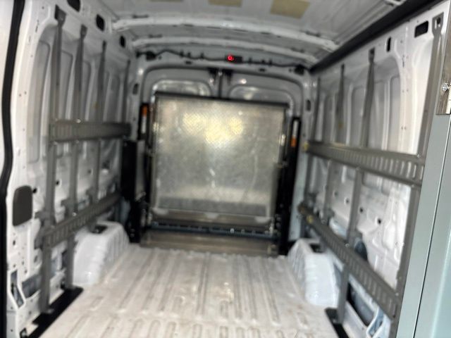 Used 2023 Ford E-Transit Medium Roof RWD image 27