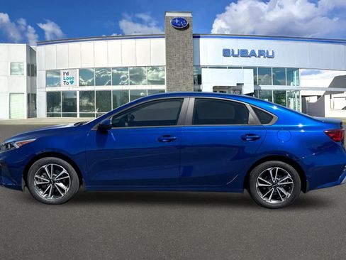 Used 2023 Kia Forte LXS FWD image 9