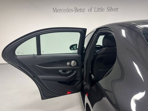 Used 2023 Mercedes-Benz E 350 4MATIC Sedan image 23