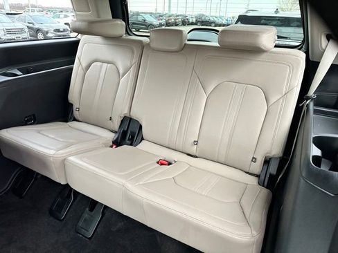 Certified 2022 Ford Expedition Limited image 9