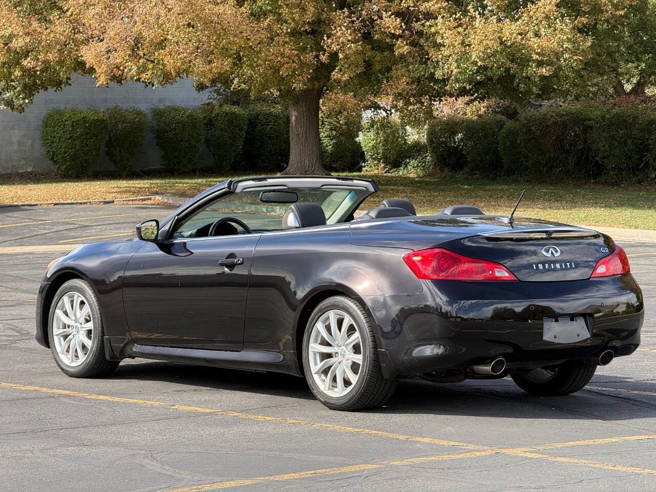 Used 2013 INFINITI G37 Convertible w/ Premium Pkg RWD image 10