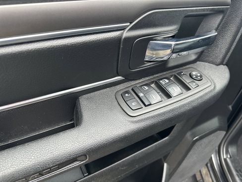 Used 2021 RAM 1500 Classic Warlock w/ Electronics Group image 9