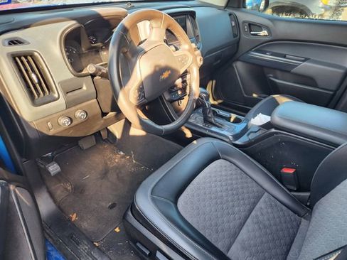 Used 2022 Chevrolet Colorado Z71 AWD/4WD image 8