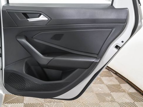 Used 2024 Volkswagen Jetta SE w/ Panoramic Sunroof Package FWD image 43