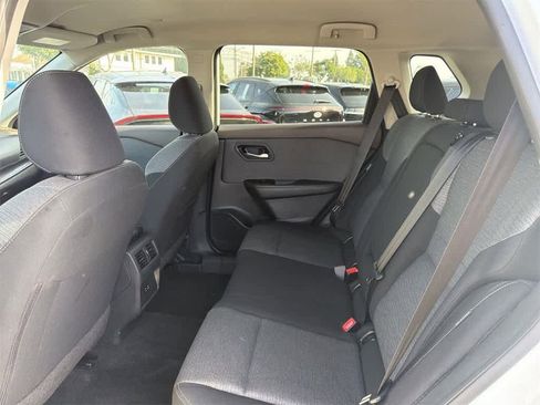 Used 2023 Nissan Rogue SV image 28