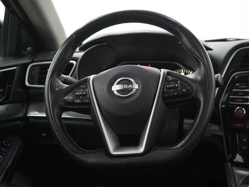 Used 2023 Nissan Maxima SL FWD image 16