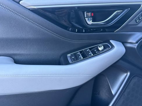 Used 2023 Subaru Outback Limited image 12