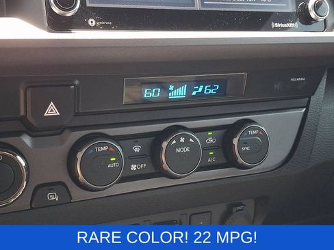 Used 2021 Toyota Tacoma TRD Off-Road w/ Technology Package AWD/4WD image 16