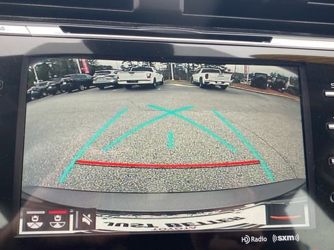 Used 2020 Toyota Camry XLE image 23