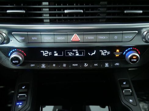 Certified 2022 Kia Telluride SX w/ SX Prestige Package image 29