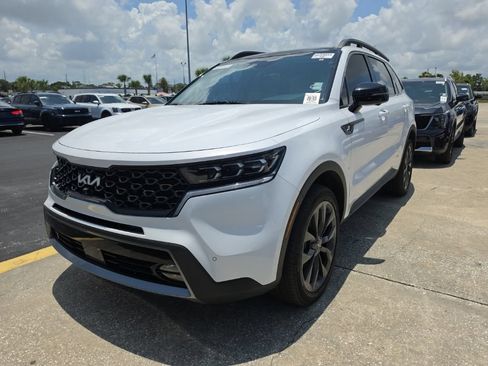Certified 2023 Kia Sorento SX Prestige AWD/4WD image 5