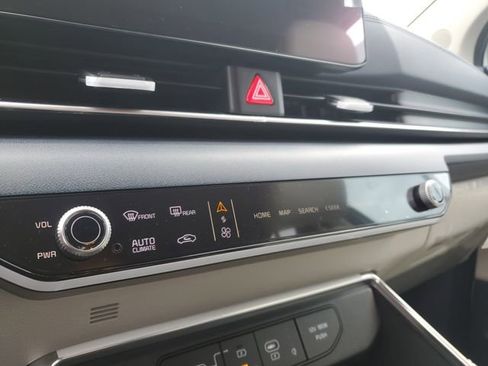 New 2026 Kia Carnival EX image 27