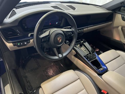 Certified 2025 Porsche 911 Carrera image 4