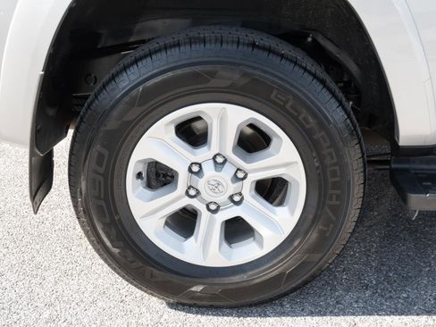 Used 2024 Toyota 4Runner SR5 image 36