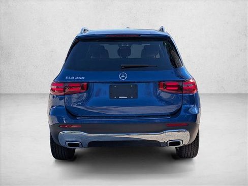 New 2026 Mercedes-Benz GLB 250 image 8