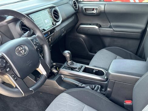 Used 2023 Toyota Tacoma TRD Sport image 19