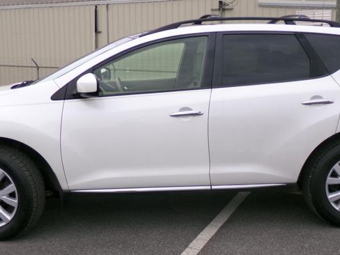 Used 2013 Nissan Murano SL FWD image 2