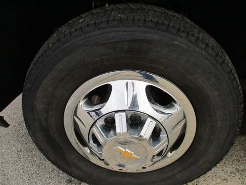 Used 2024 Chevrolet Silverado 3500 LT image 24