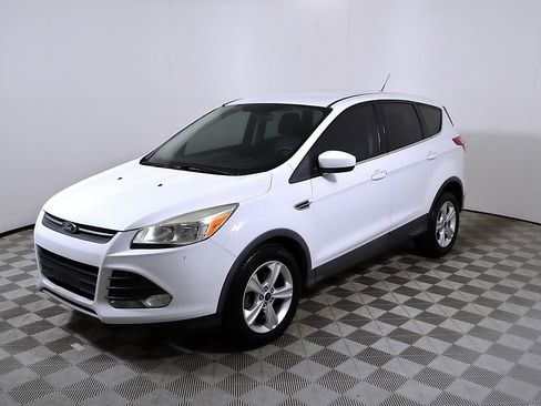 Used 2015 Ford Escape SE FWD image 3