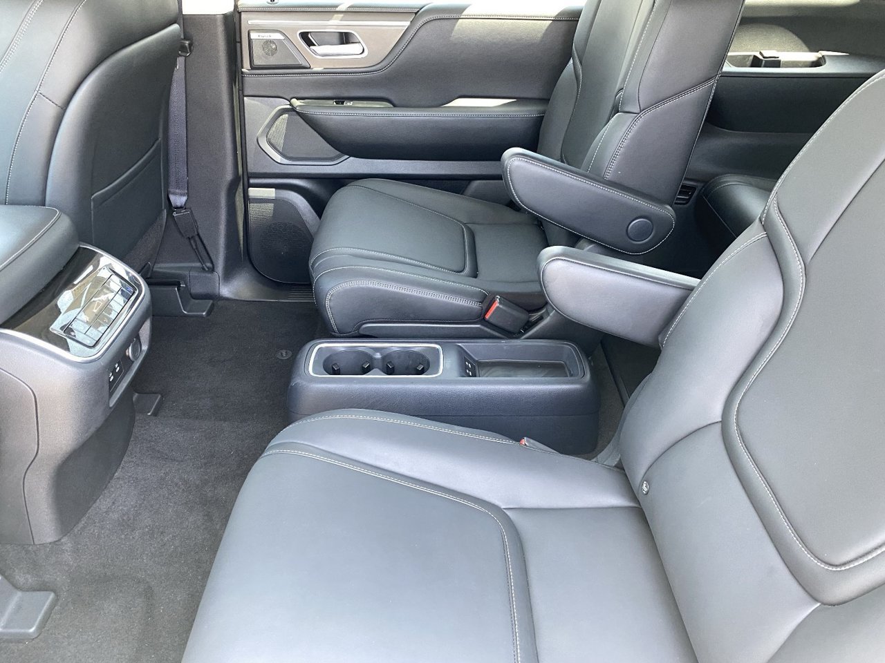 Certified 2026 INFINITI QX80 Pure w/ Cargo Package AWD/4WD image 15