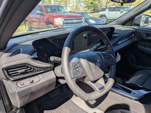 New 2026 Buick Envista Sport Touring image 9