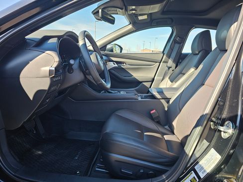 Used 2025 MAZDA MAZDA3 Hatchback w/Premium Plus Pkg image 44