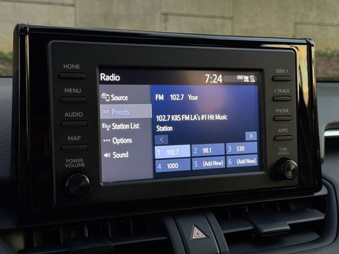 Used 2019 Toyota RAV4 XLE w/ Convenience Package FWD image 32