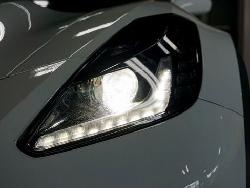 Used 2019 Chevrolet Corvette Z06 image 85