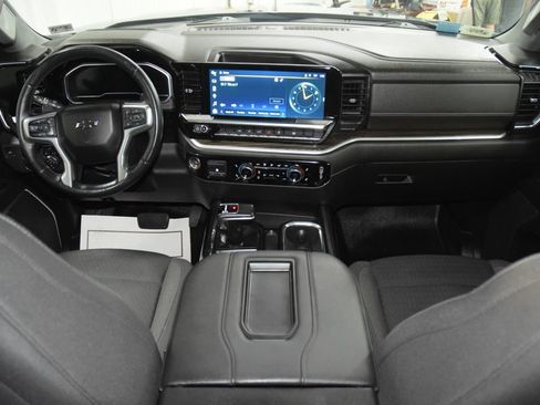 Used 2022 Chevrolet Silverado 1500 RST AWD/4WD image 32