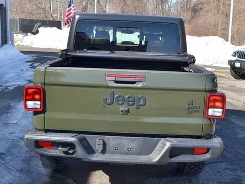 Used 2021 Jeep Gladiator Willys image 7