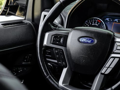 Used 2019 Ford Expedition Max Platinum RWD image 21