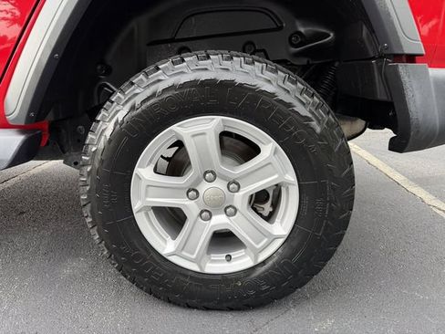 Used 2018 Jeep Wrangler Unlimited Sport S AWD/4WD image 33