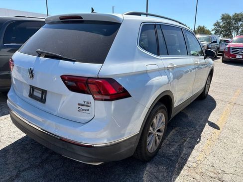 Used 2018 Volkswagen Tiguan SE w/ 3rd Row Seat Package AWD/4WD image 5