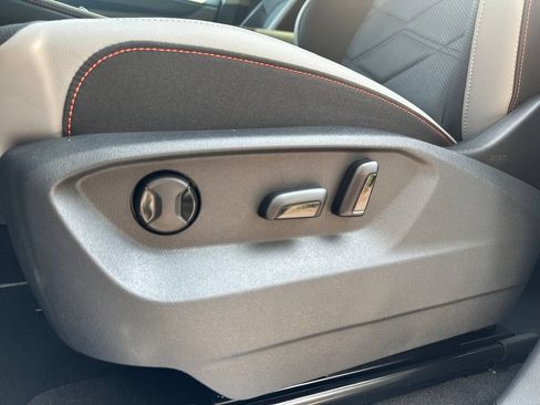 New 2026 Volkswagen Atlas Peak Edition AWD/4WD image 9