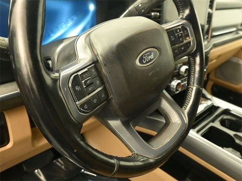 Used 2023 Ford F350 Lariat w/ Tow Technology Package image 15